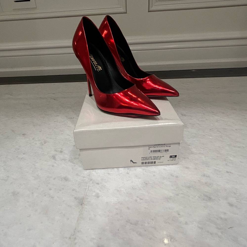 L'INTERVALLE Red High Heel Pumps